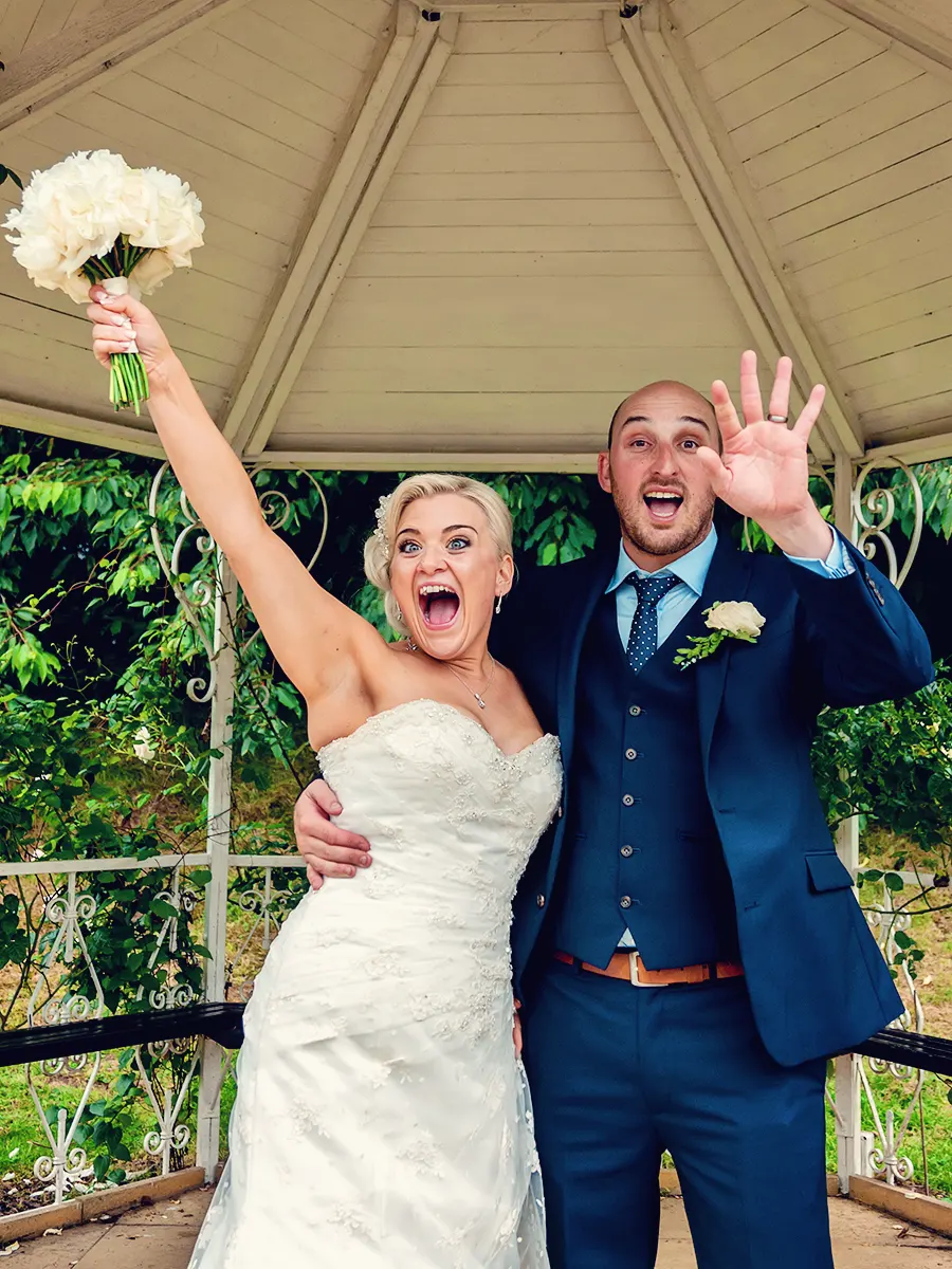 Natural wedding photography at a Pershore outside ceremony Natural wedding photography at a Pershore outside ceremony