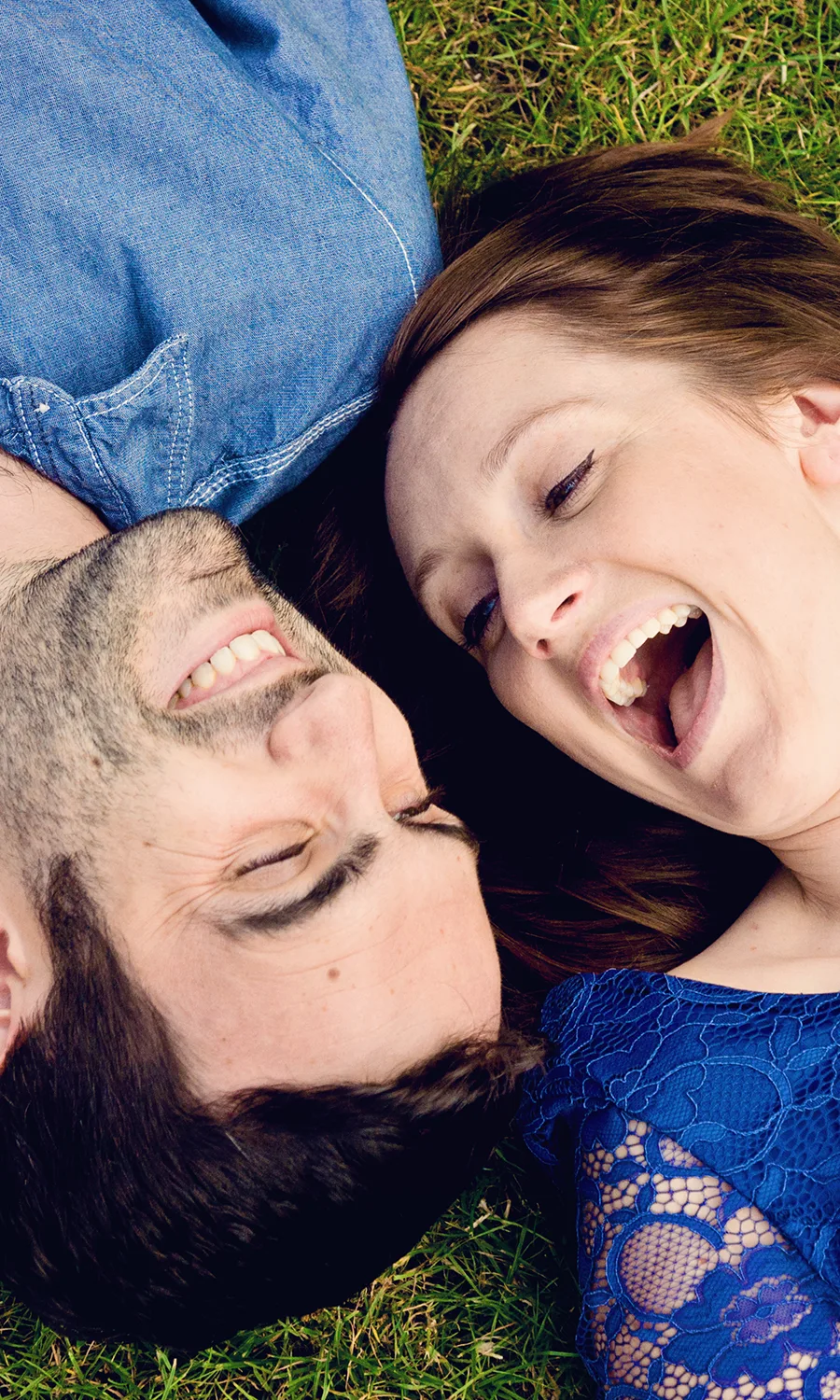Couple portrait in Worcestershire countryside Couple portrait in Worcestershire countryside